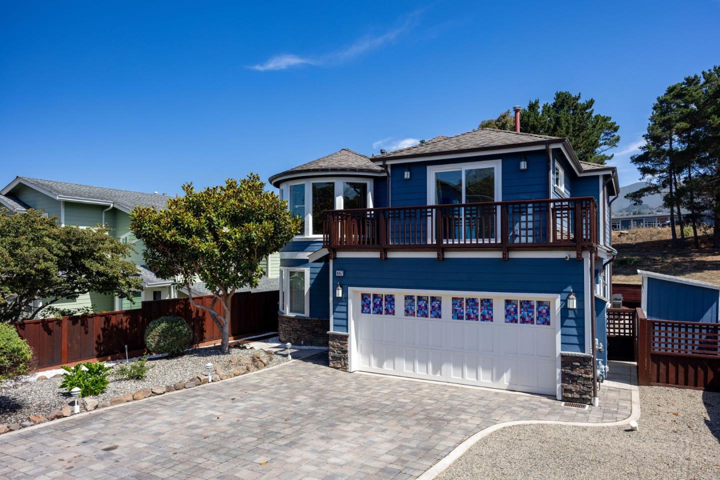 447 3rd Street