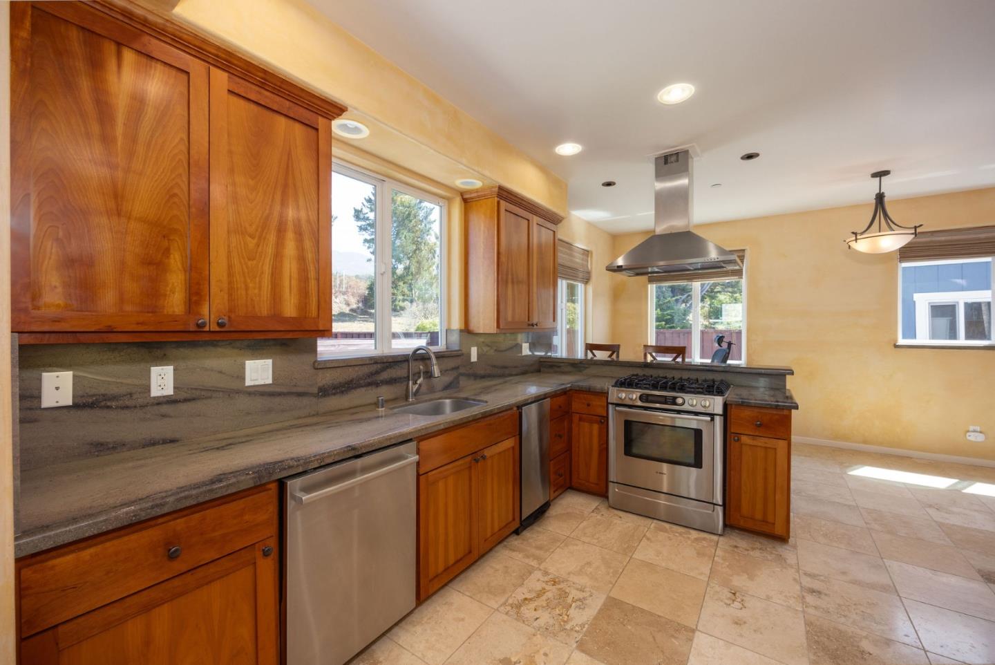 447 3rd Street