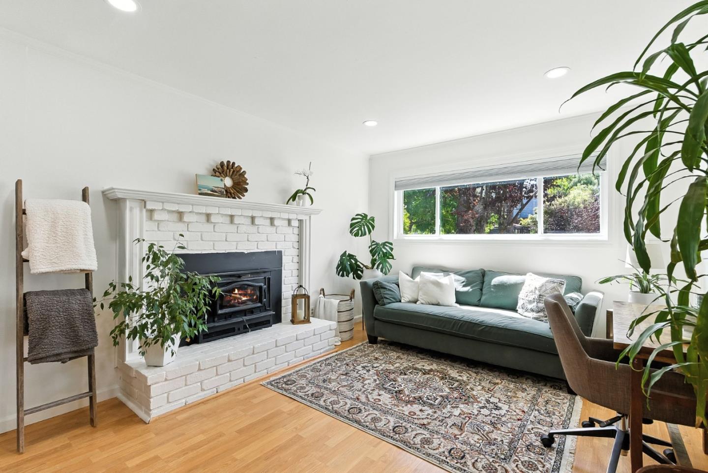 422 Portola Avenue