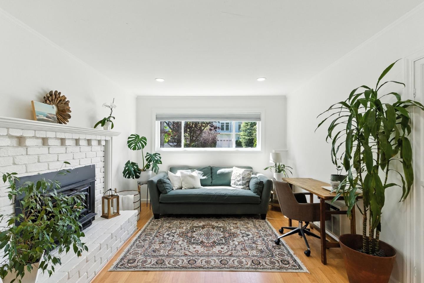 422 Portola Avenue