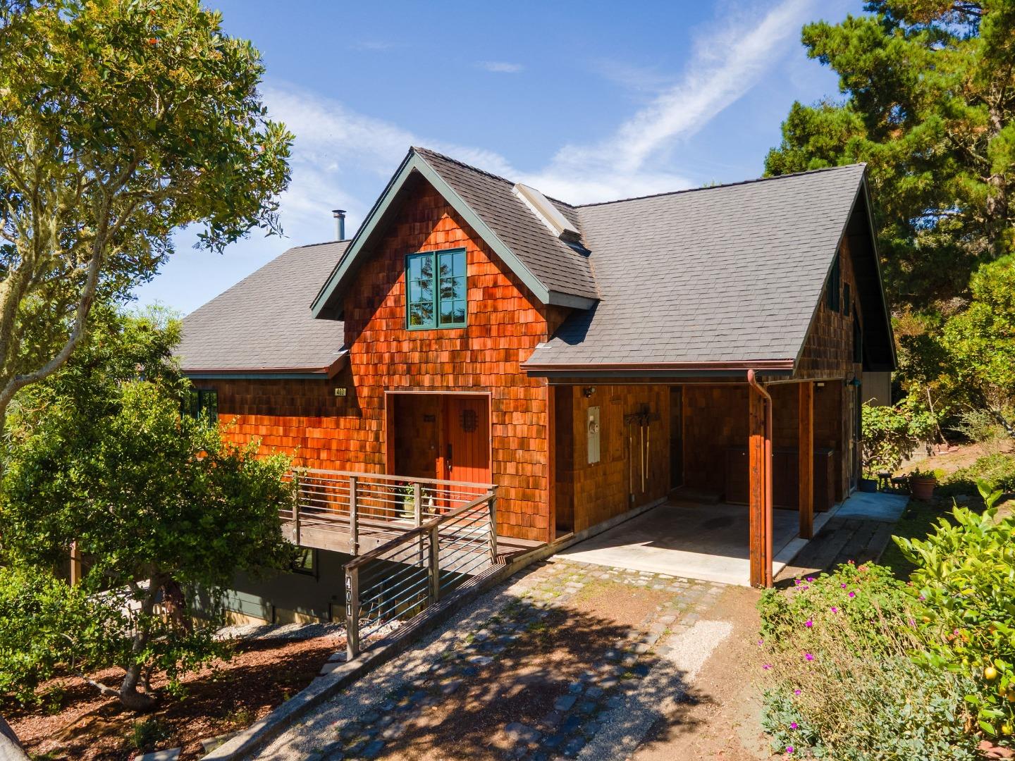 401 Del Oro Avenue