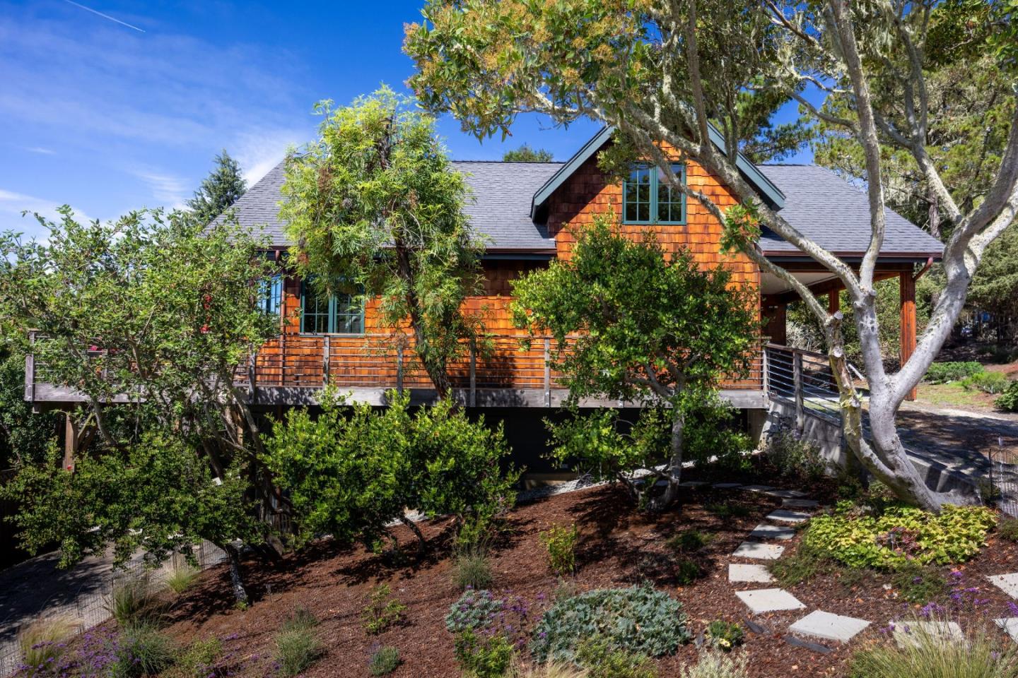 401 Del Oro Avenue