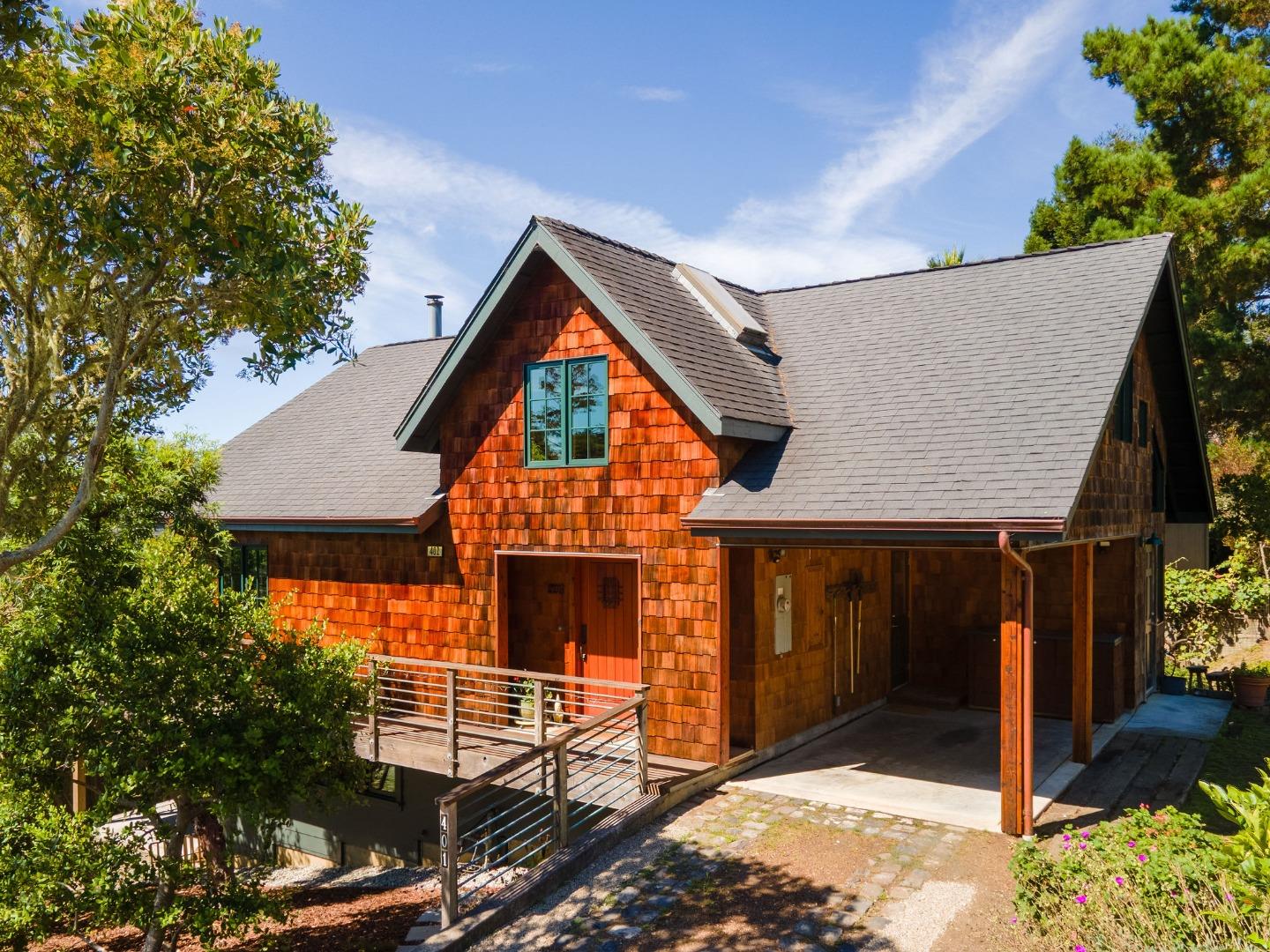 401 Del Oro Avenue
