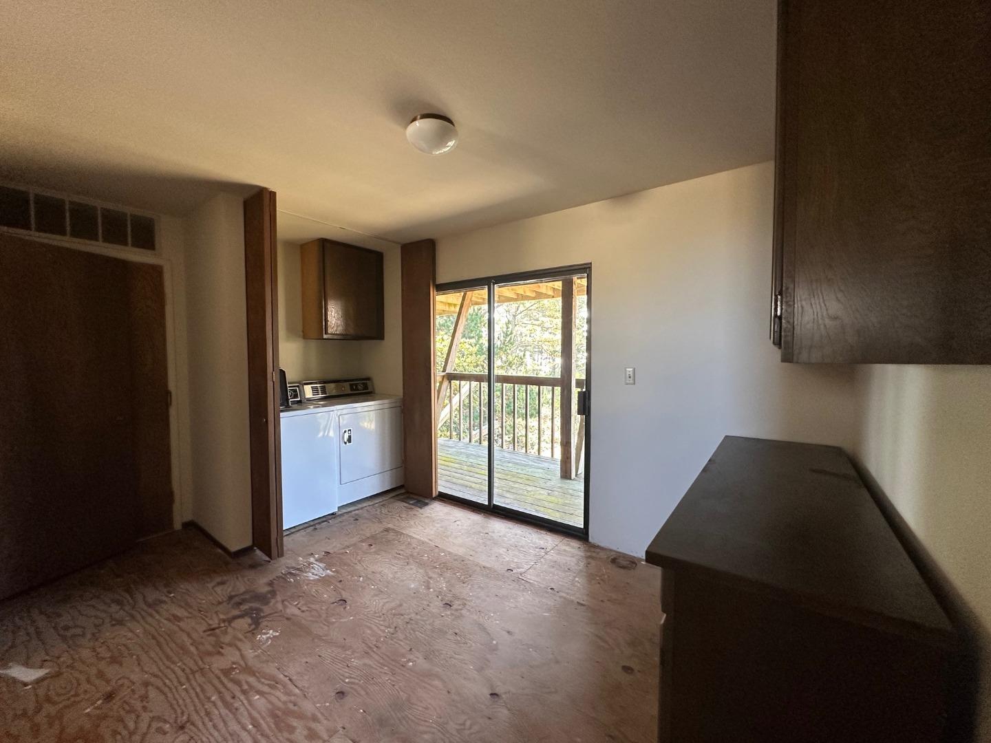 563 El Granada Boulevard