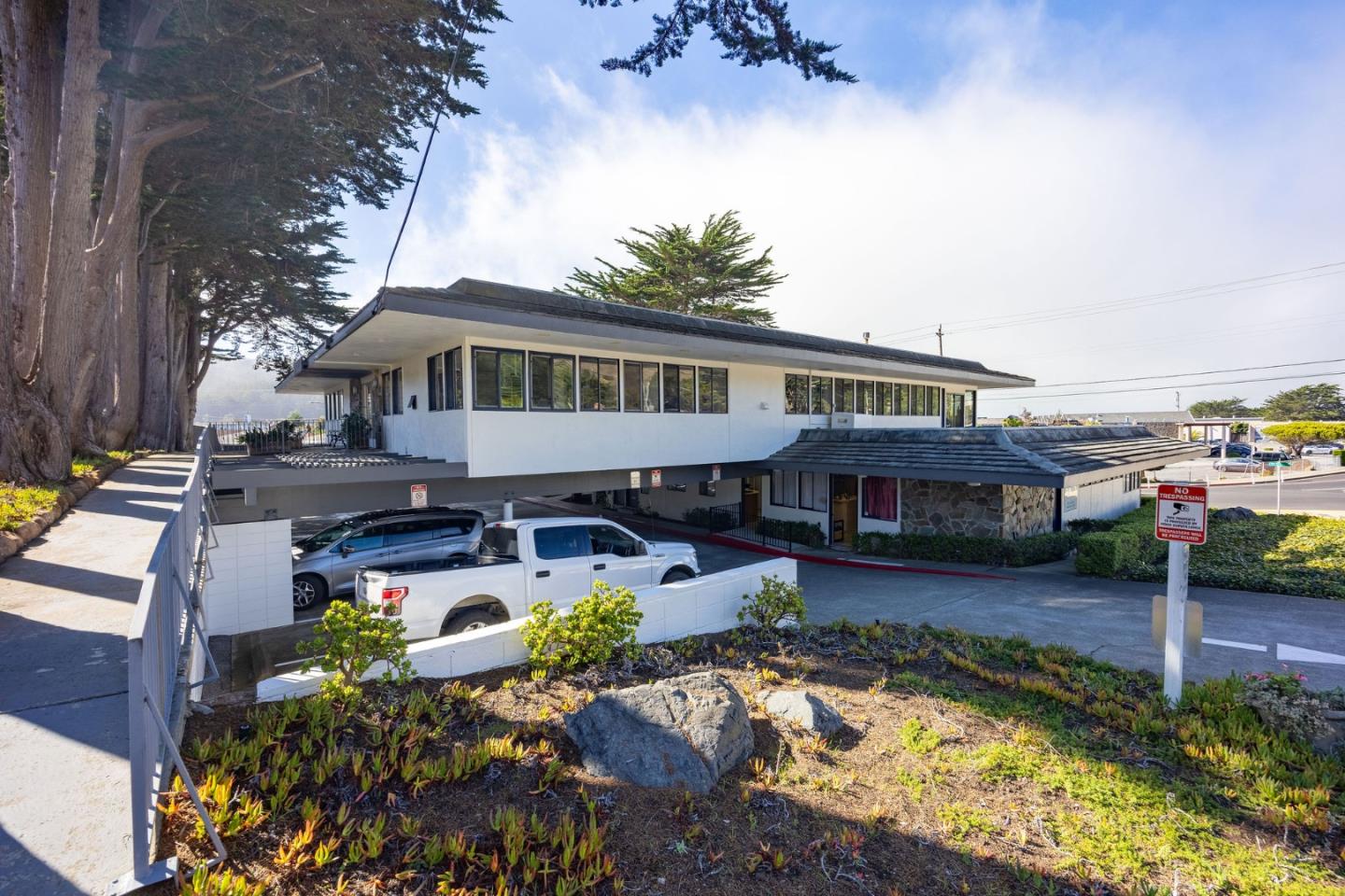 667 Crespi Drive