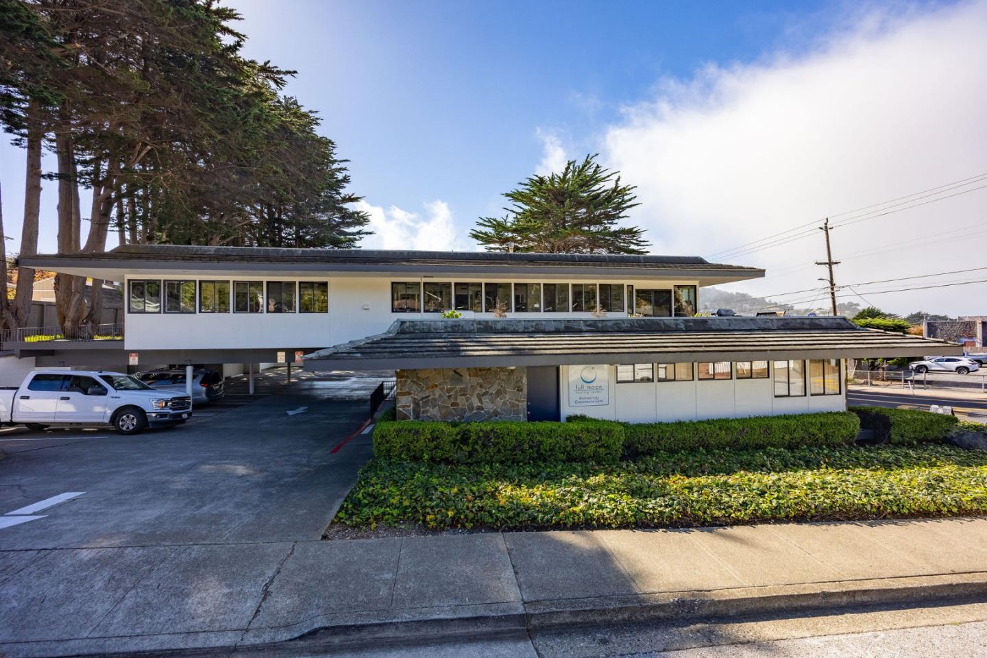 667 Crespi Drive