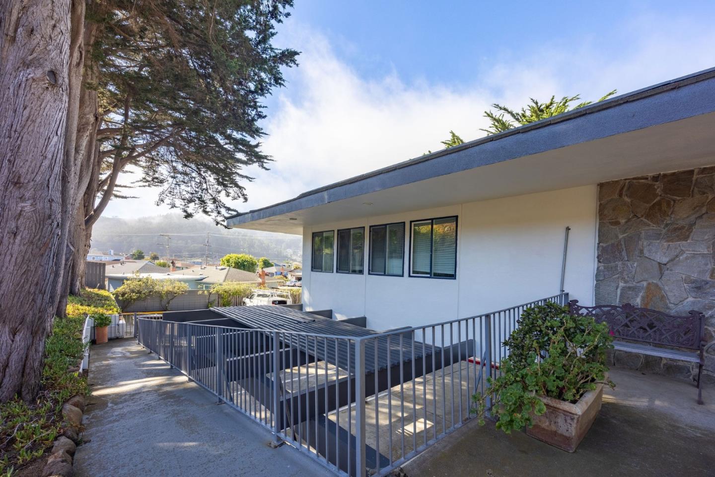 667 Crespi Drive