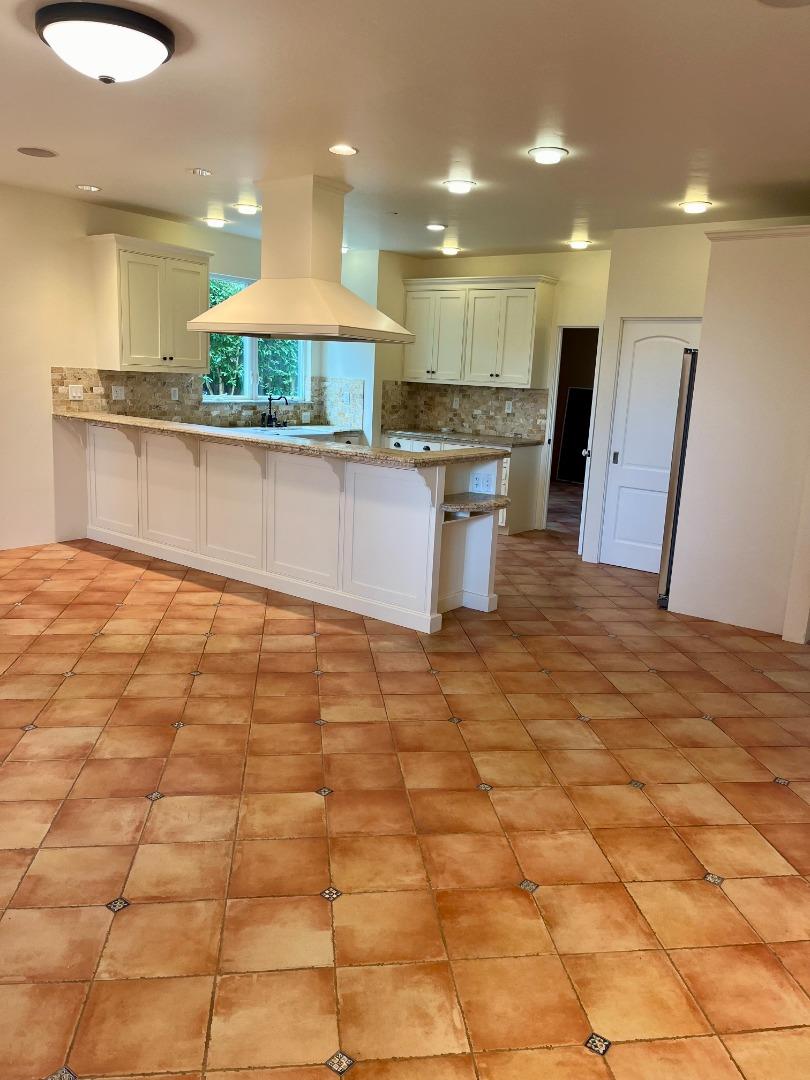 445 Purisima Way