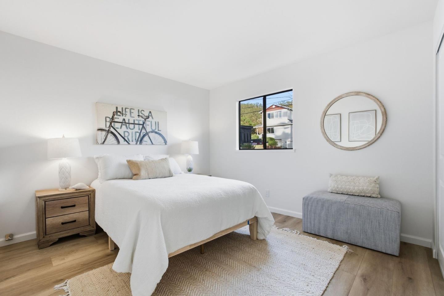 563 El Granada Boulevard