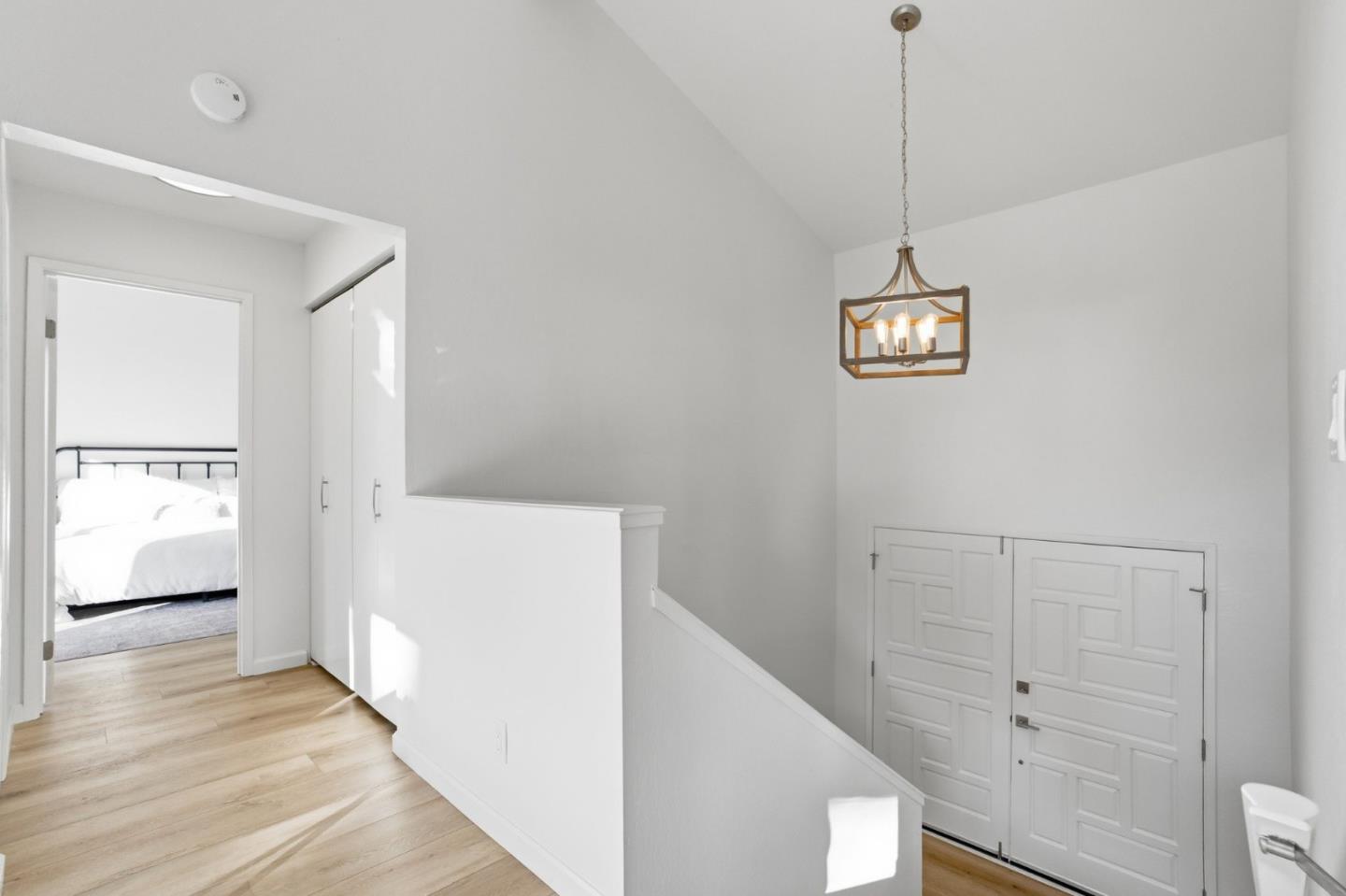 563 El Granada Boulevard