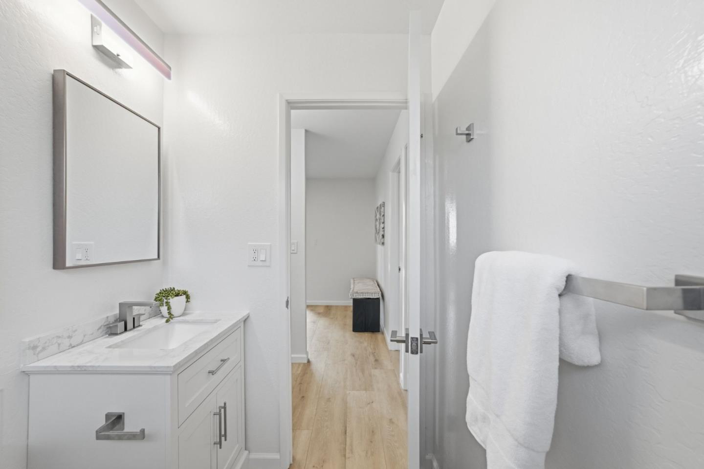 563 El Granada Boulevard