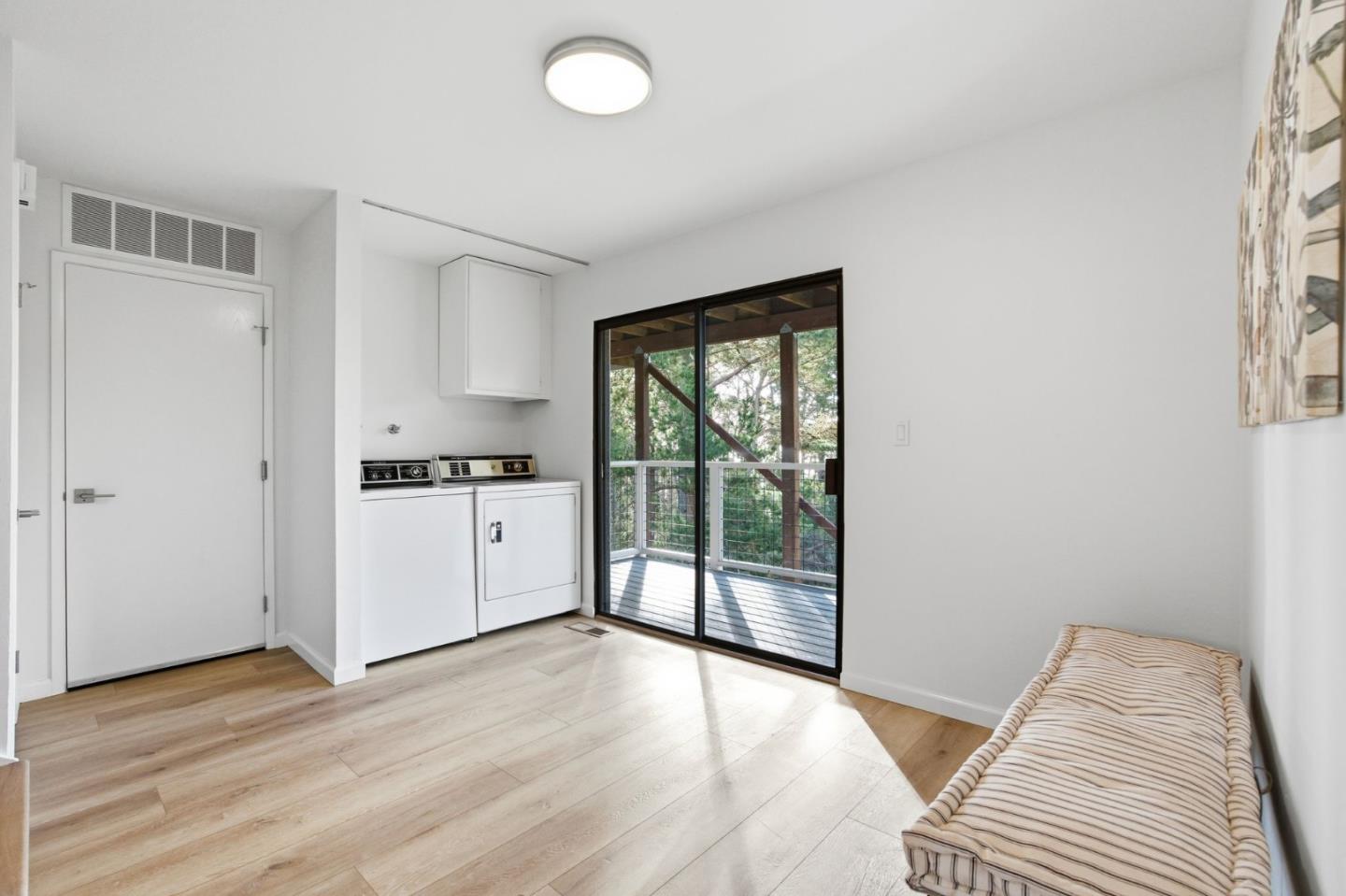 563 El Granada Boulevard