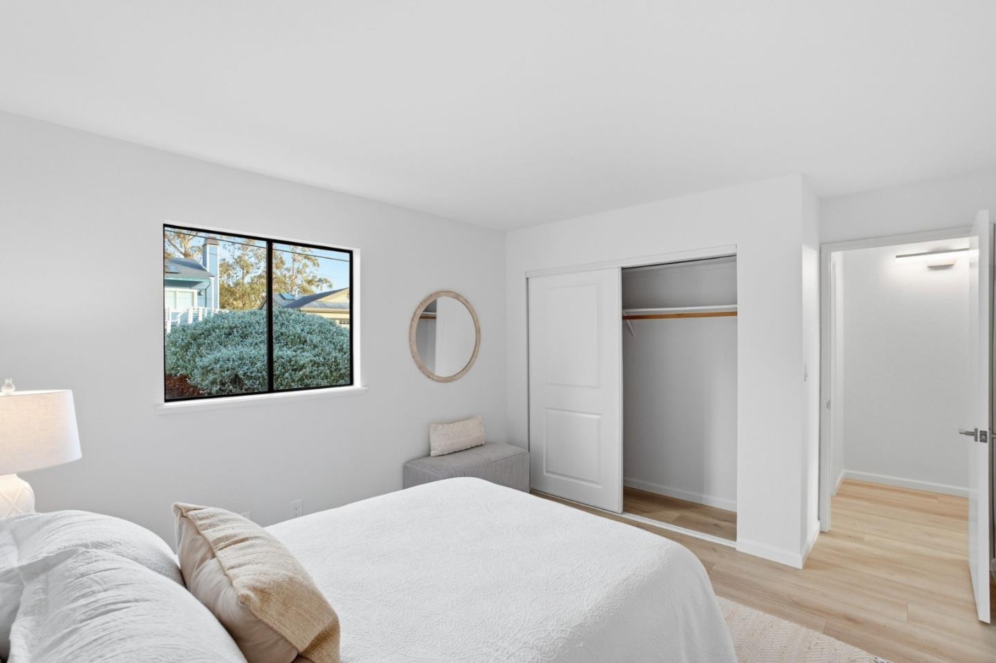 563 El Granada Boulevard