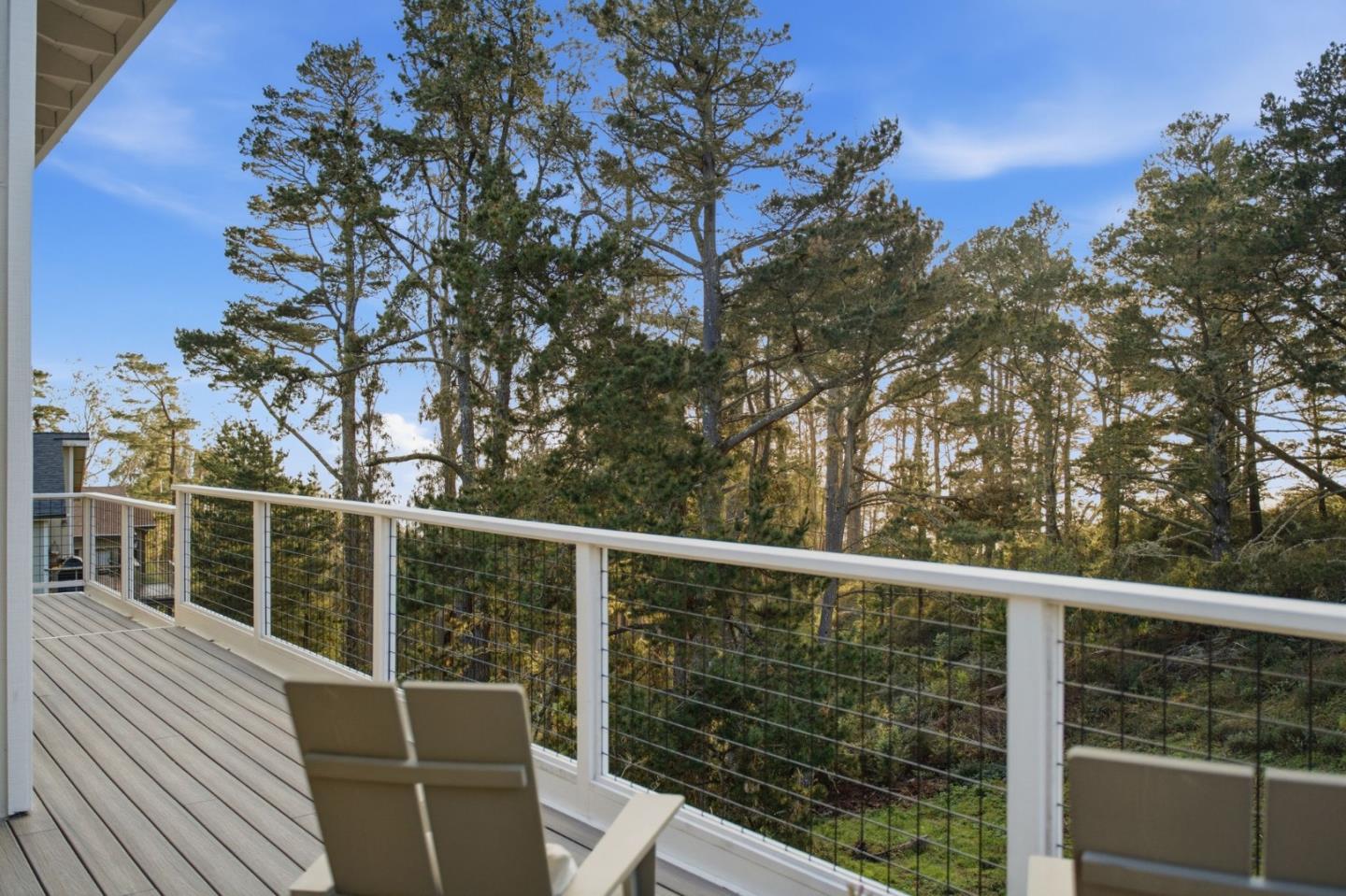 563 El Granada Boulevard