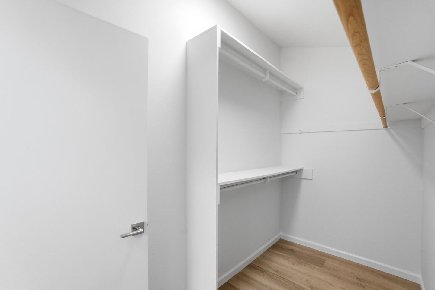 563 El Granada Boulevard