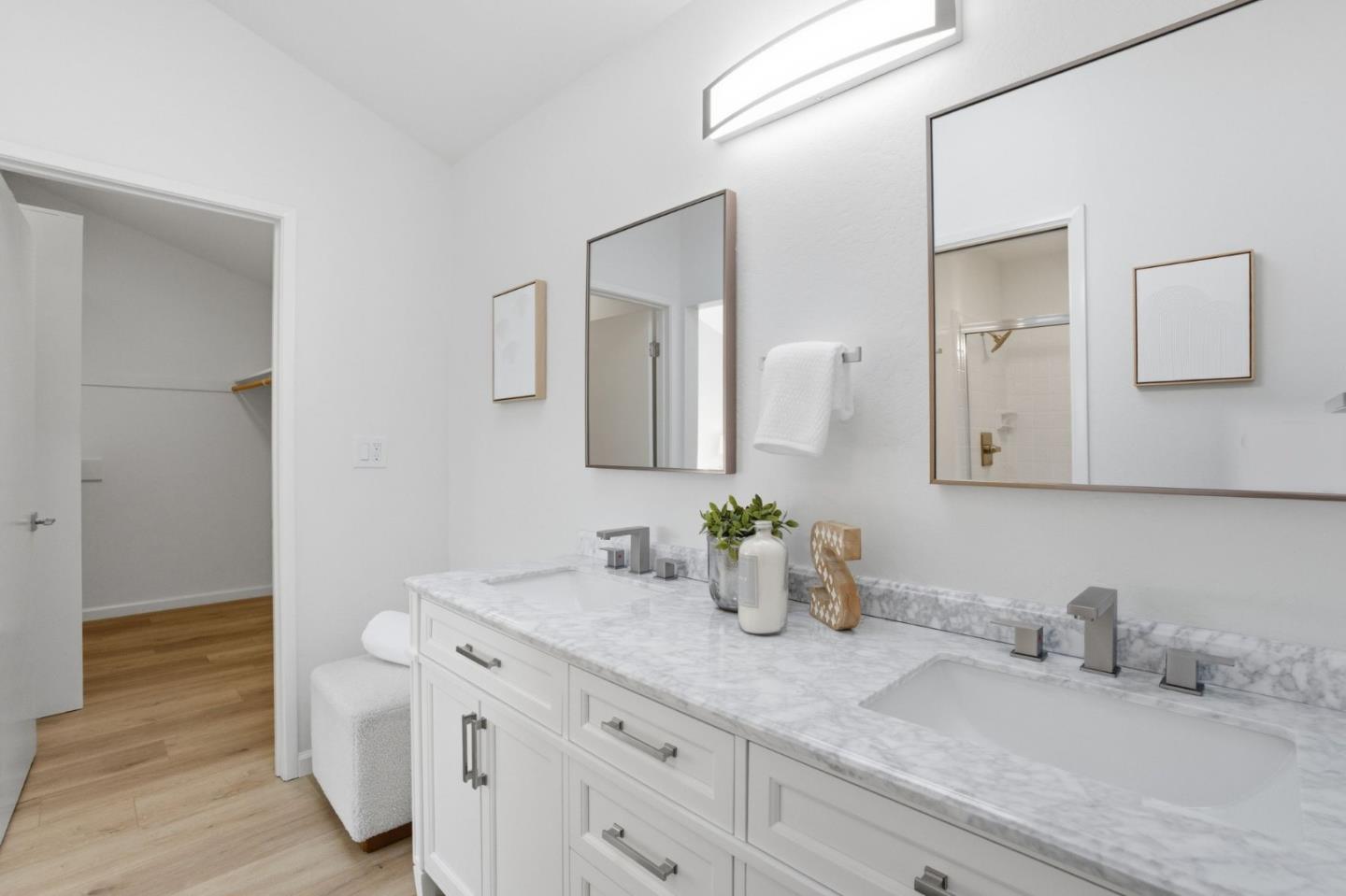 563 El Granada Boulevard