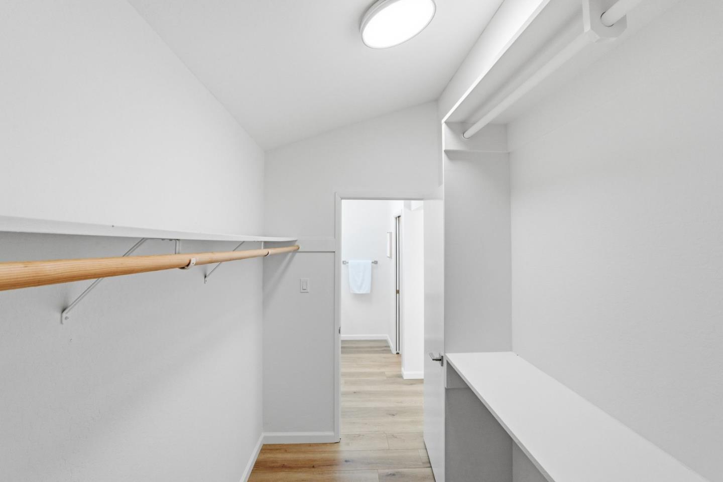 563 El Granada Boulevard