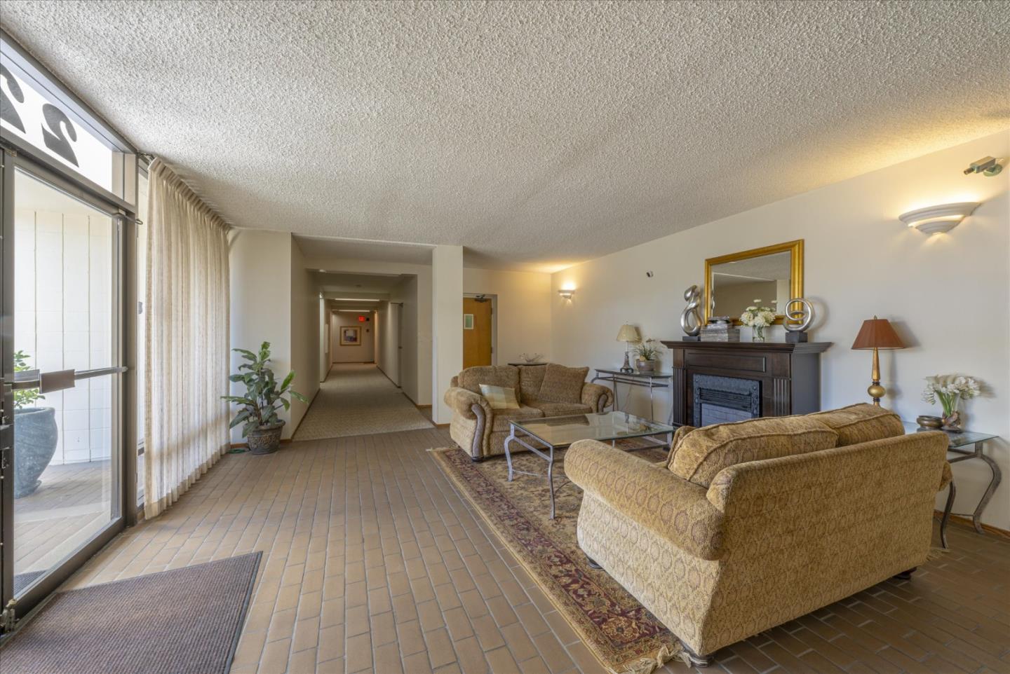 225 Virginia Avenue PH-D