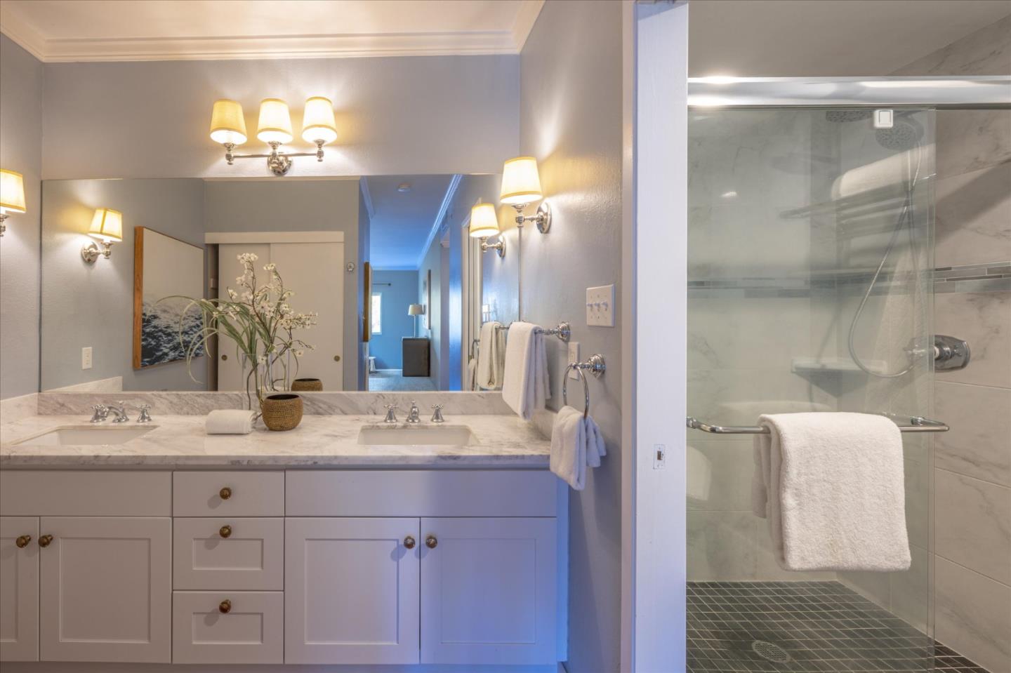 225 Virginia Avenue PH-D
