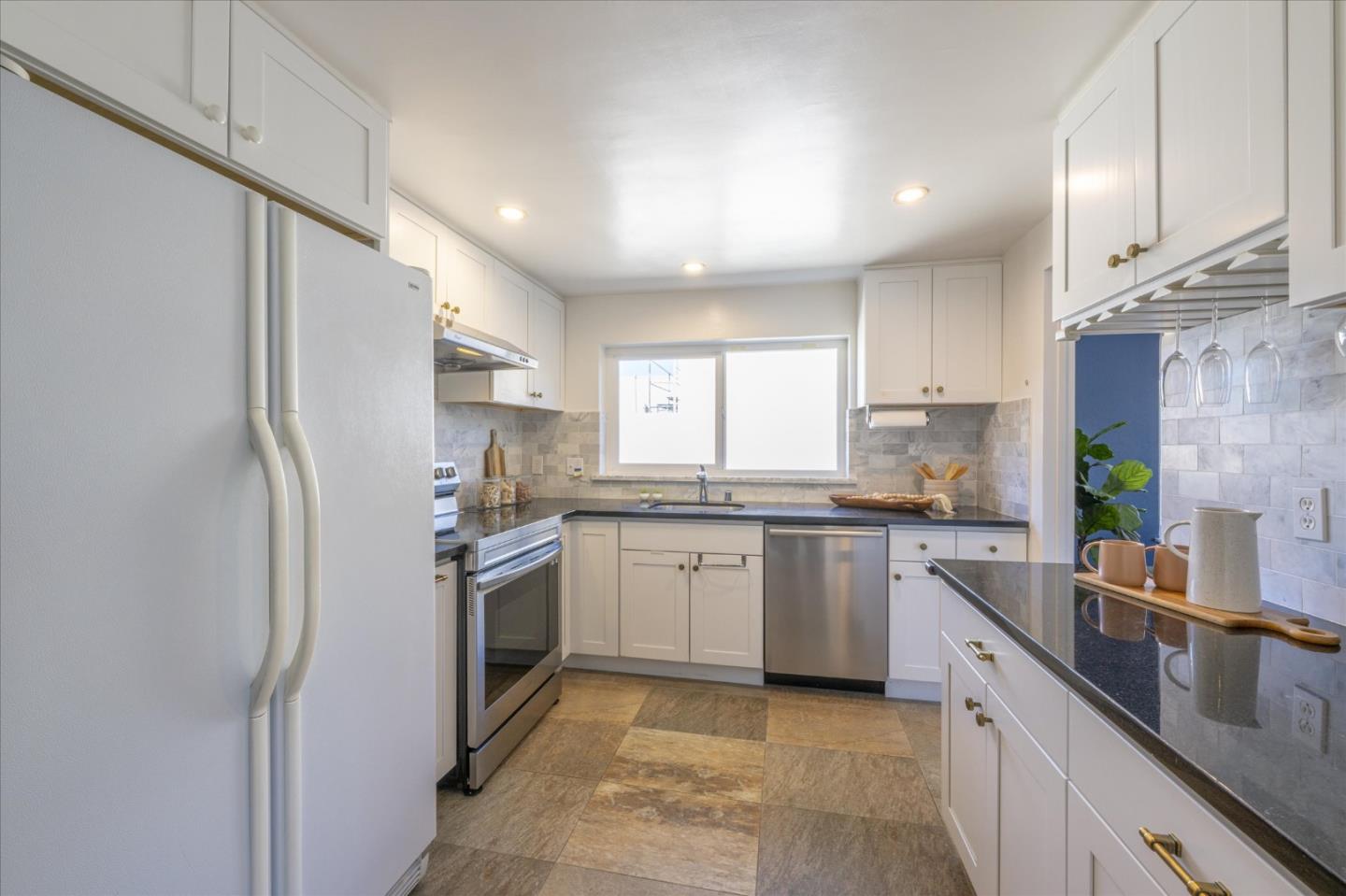 225 Virginia Avenue PH-D