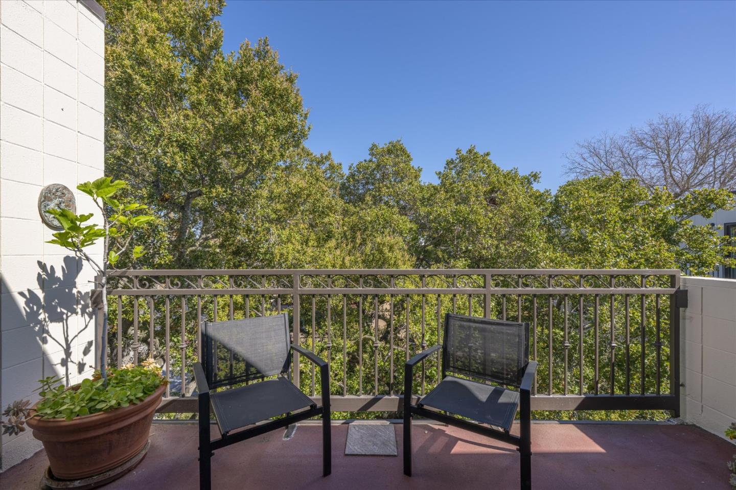 225 Virginia Avenue PH-D