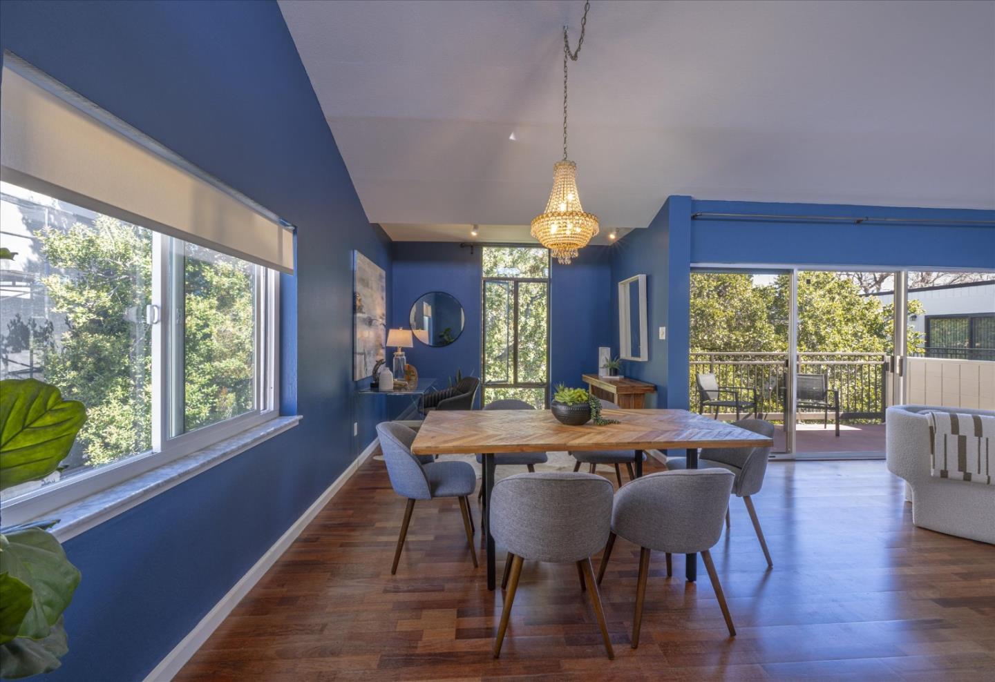225 Virginia Avenue PH-D