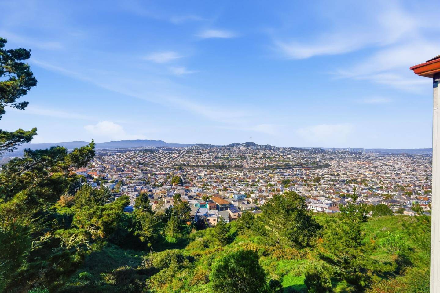 480 Pointe Pacific 1