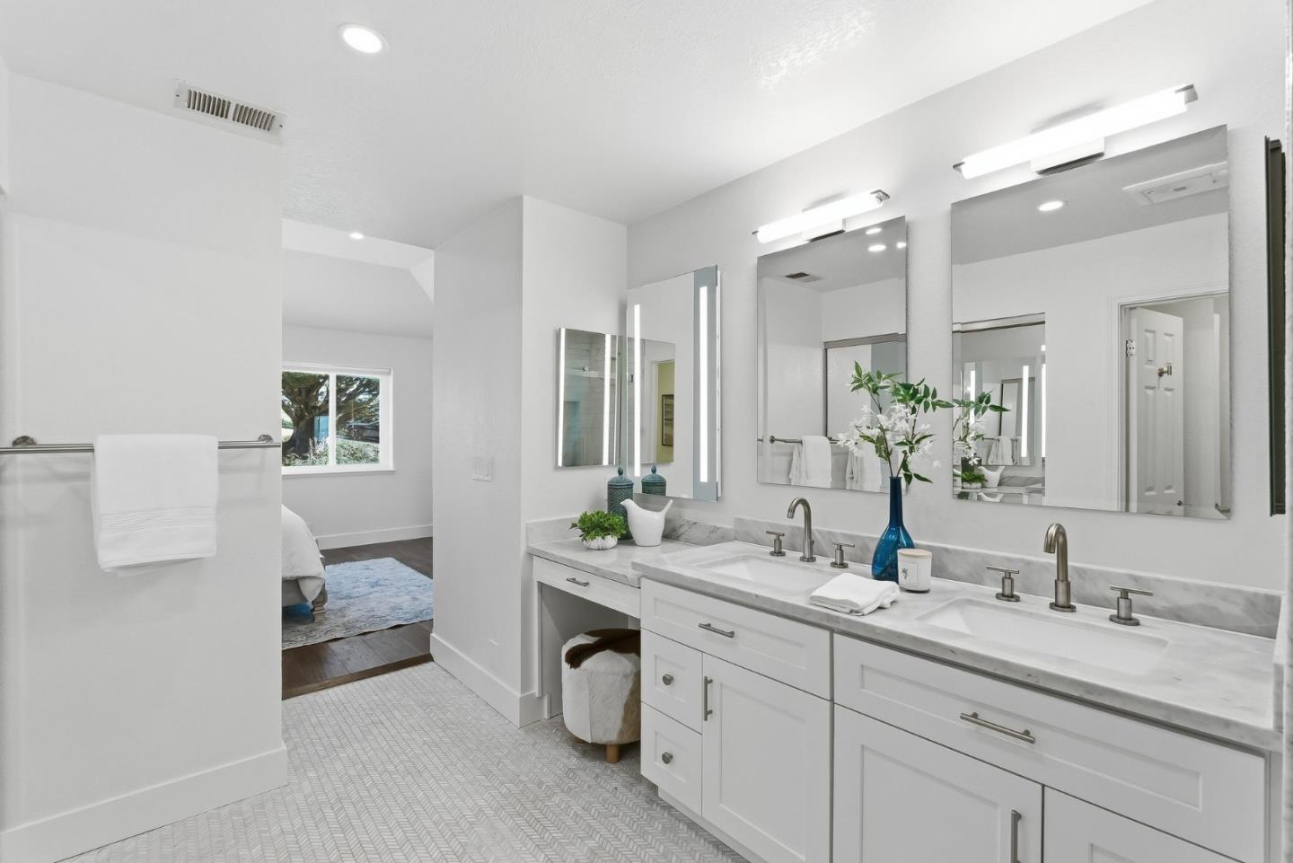 480 Pointe Pacific 1