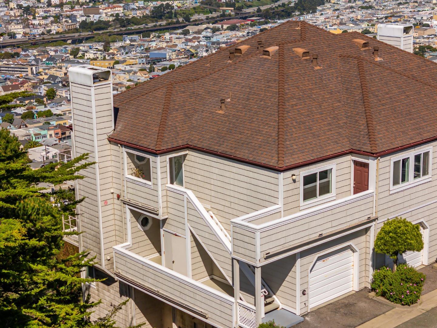 480 Pointe Pacific 1