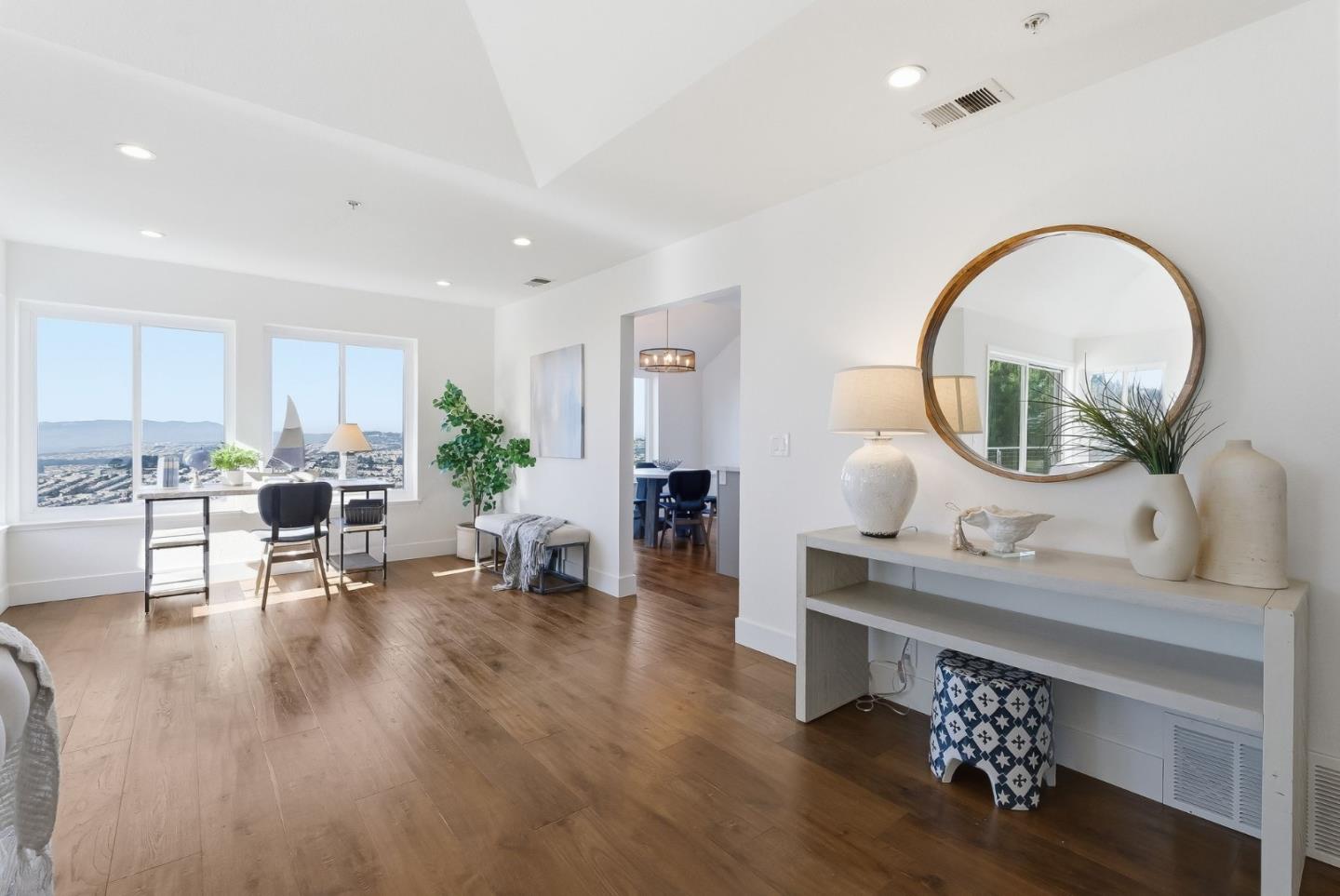 480 Pointe Pacific 1