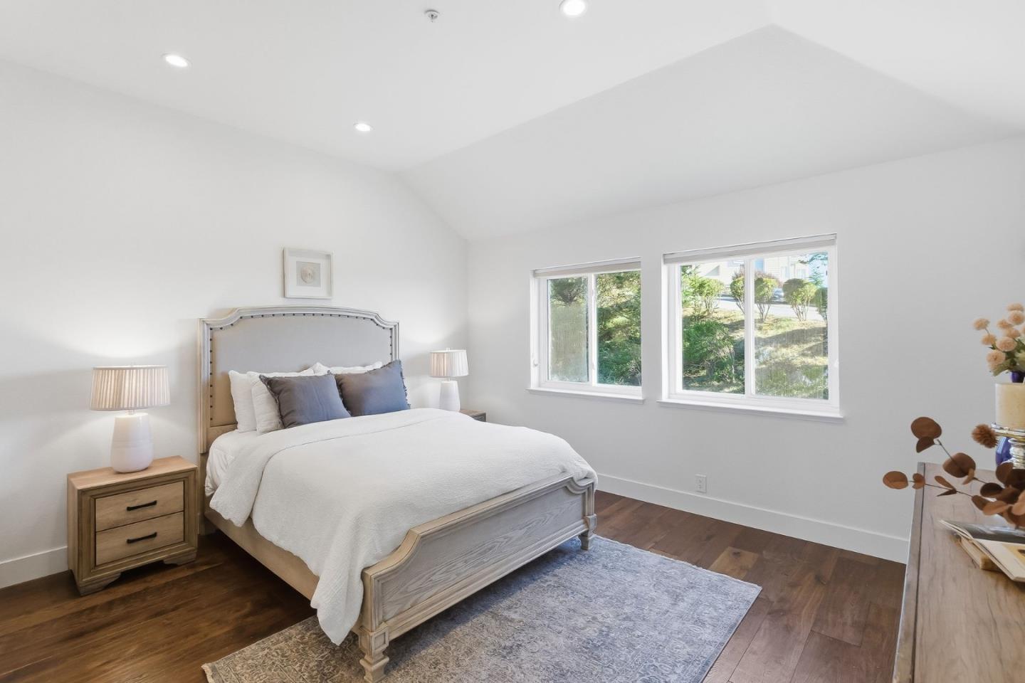 480 Pointe Pacific 1