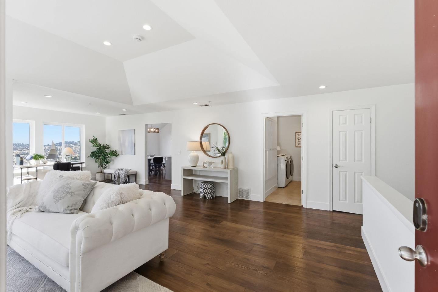 480 Pointe Pacific 1