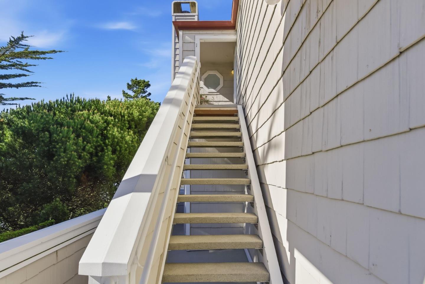 480 Pointe Pacific 1