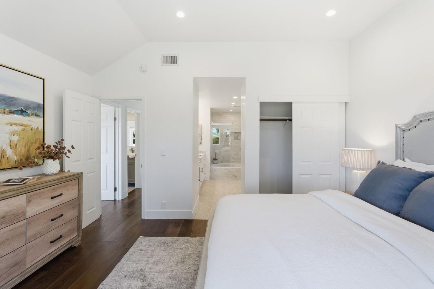 480 Pointe Pacific 1