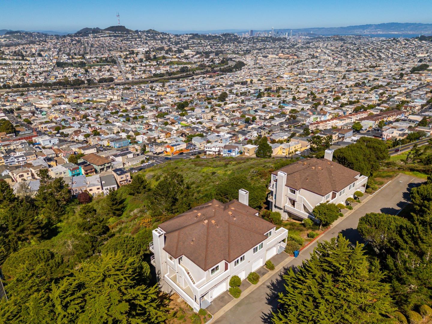 480 Pointe Pacific 1