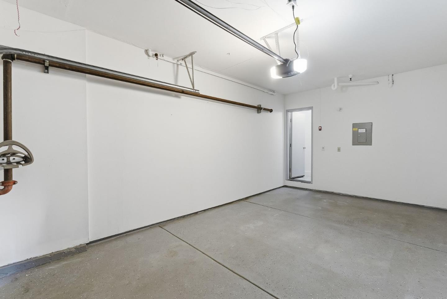 480 Pointe Pacific 1