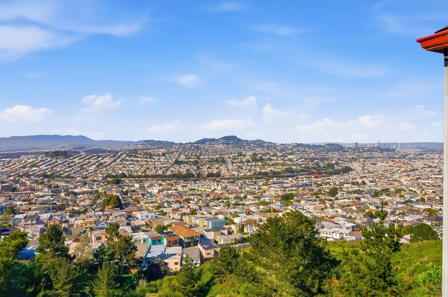 480 Pointe Pacific 1