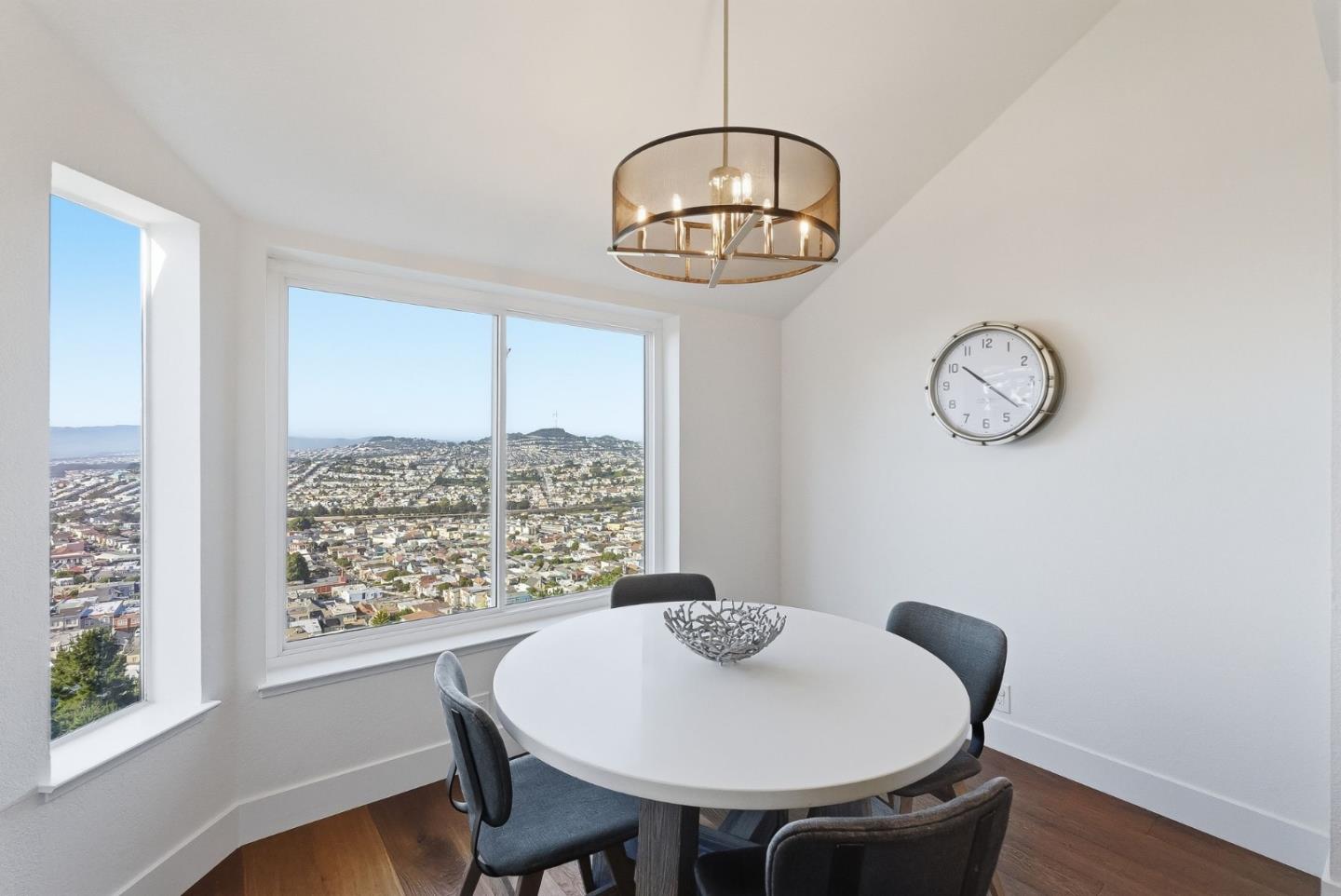 480 Pointe Pacific 1