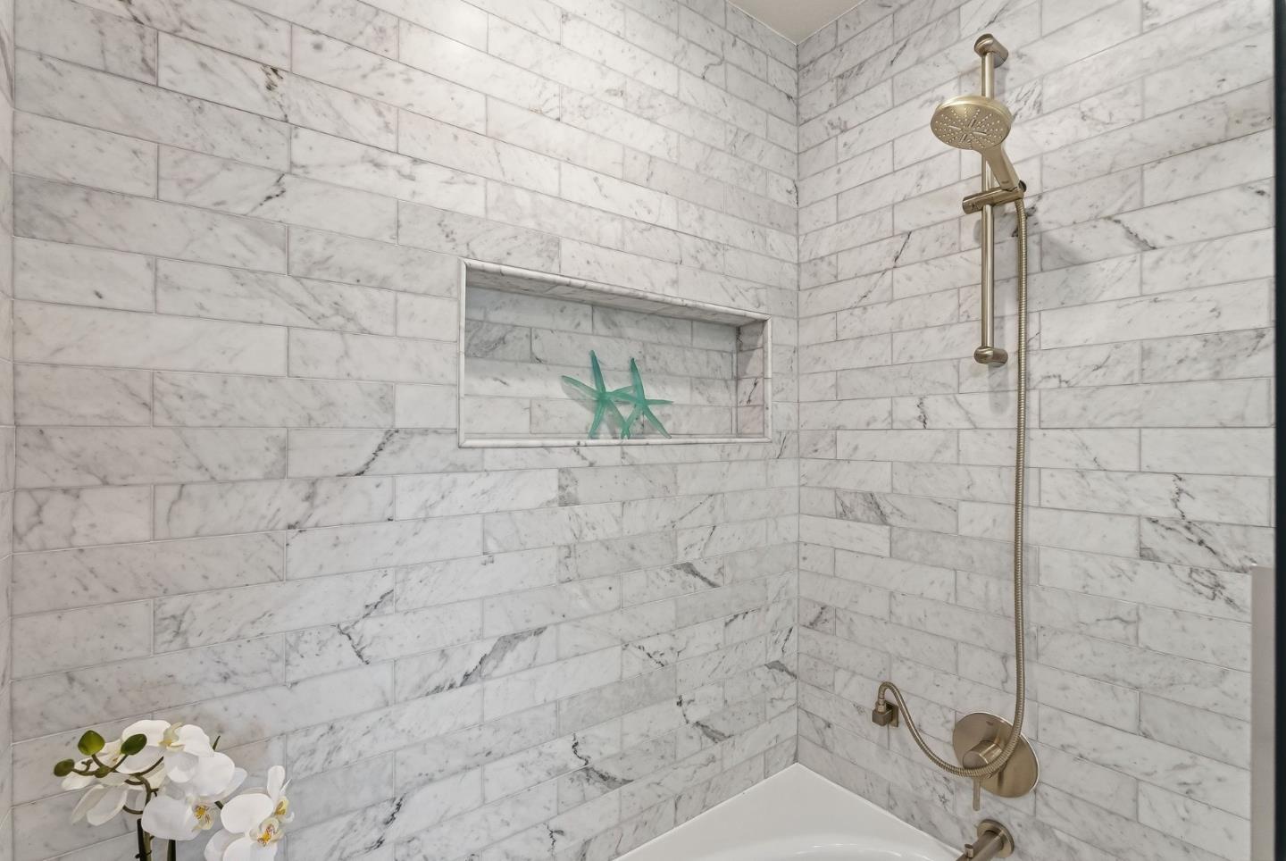 480 Pointe Pacific 1