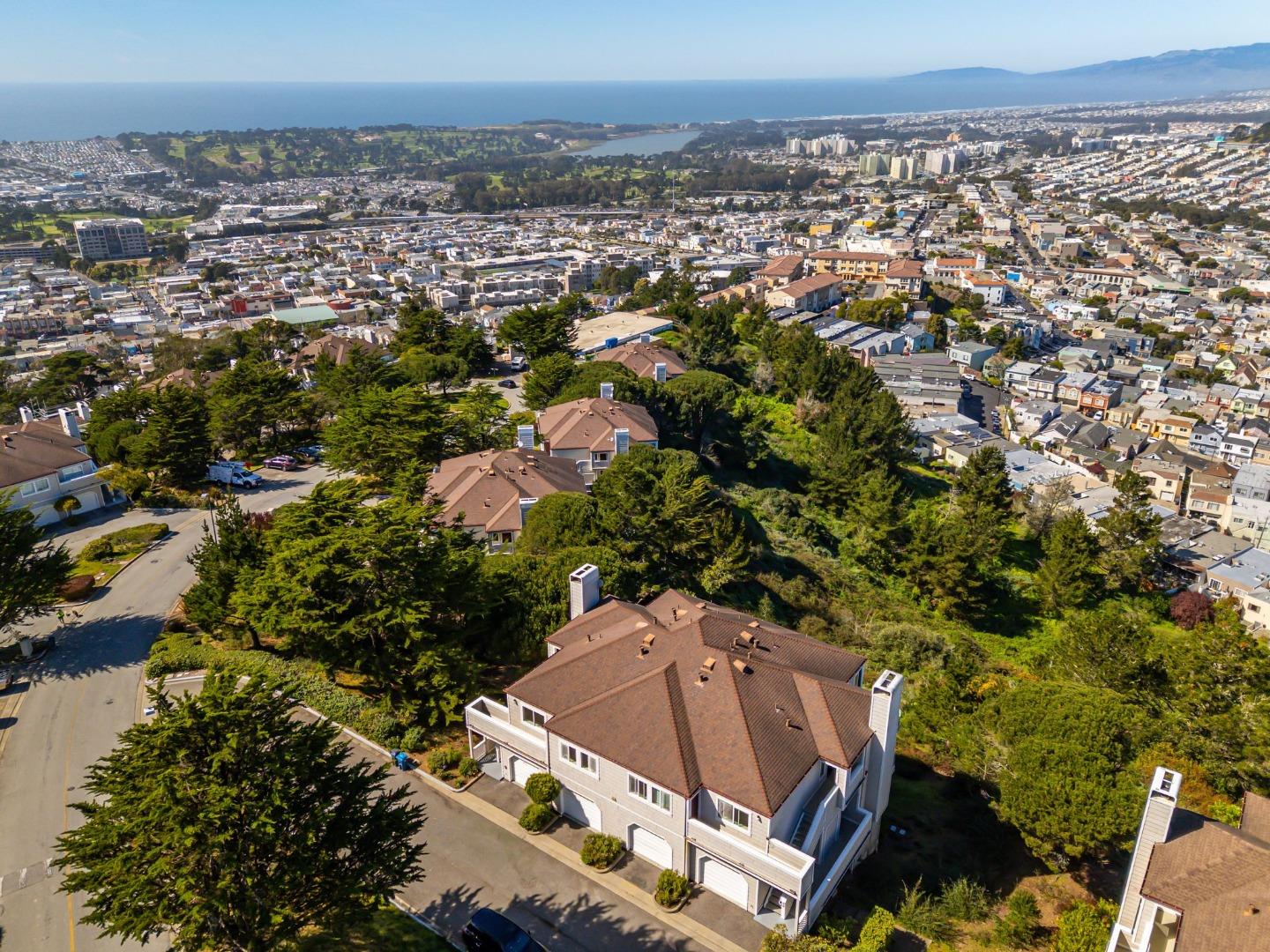 480 Pointe Pacific 1