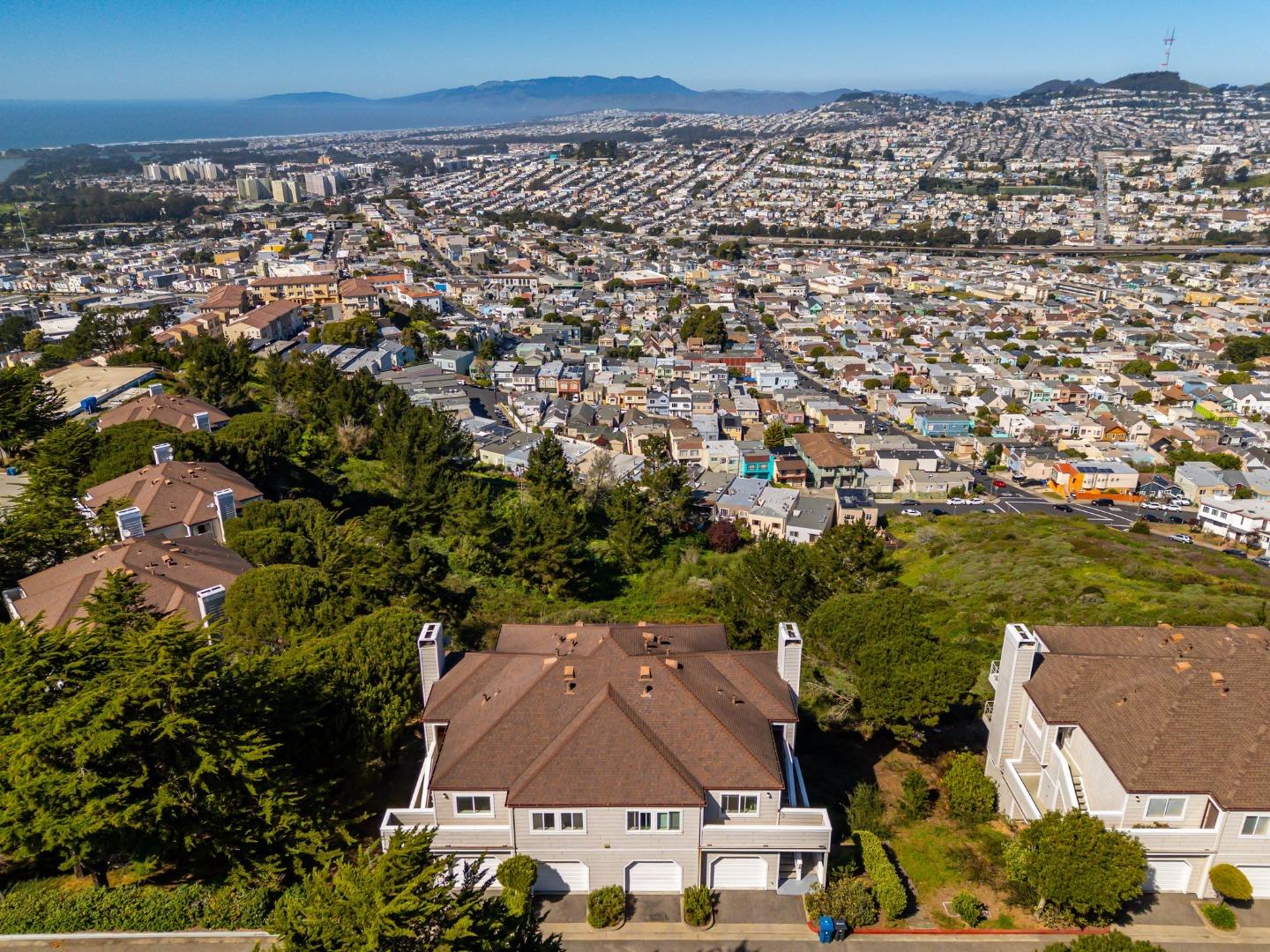 480 Pointe Pacific 1