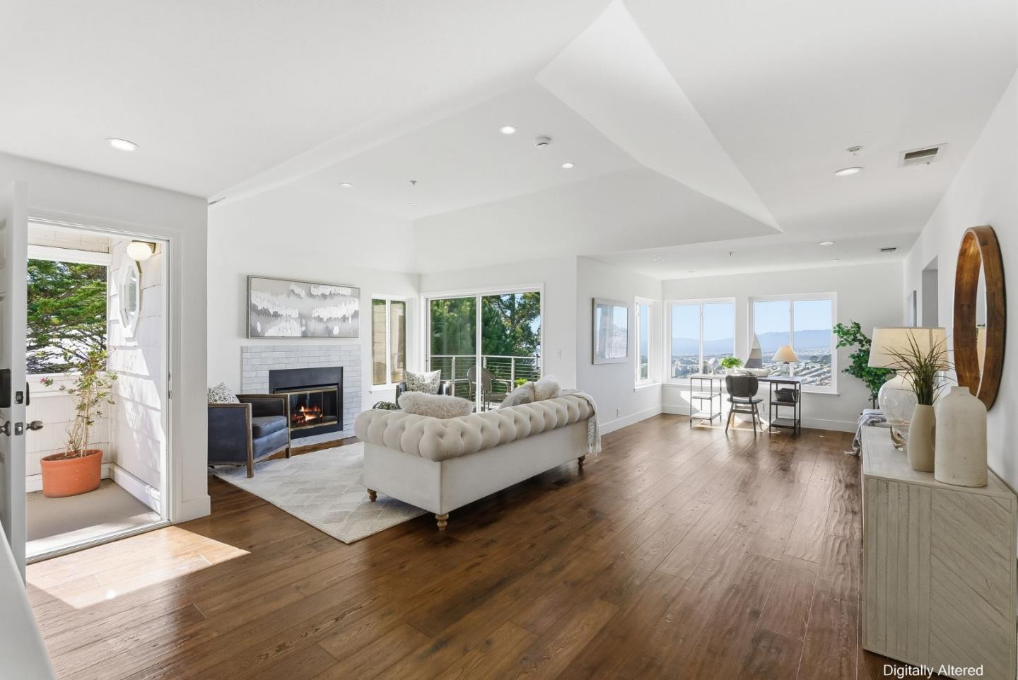 480 Pointe Pacific 1