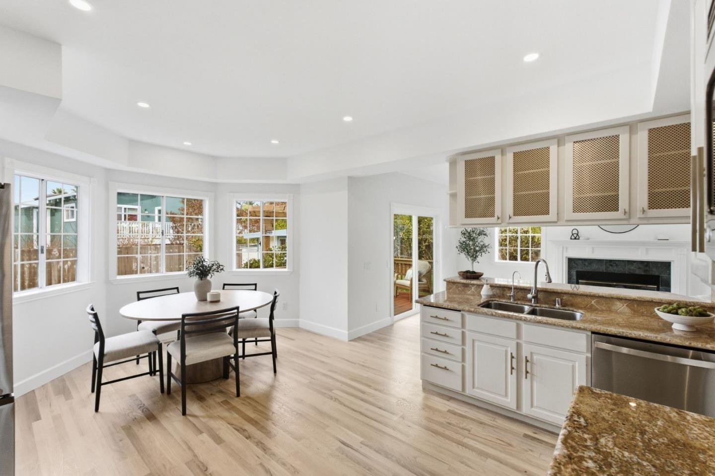 624 Highland AVE
