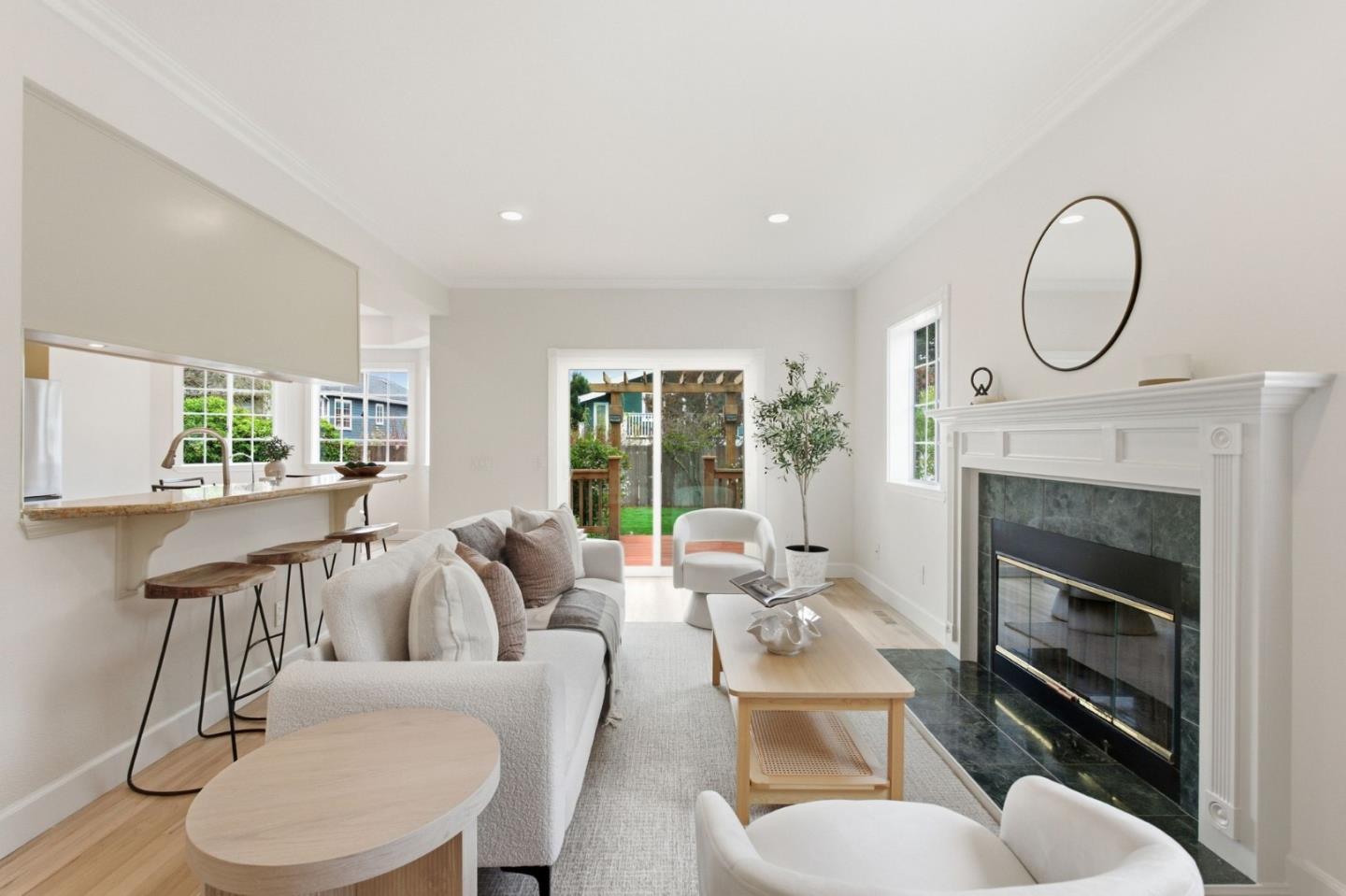 624 Highland AVE