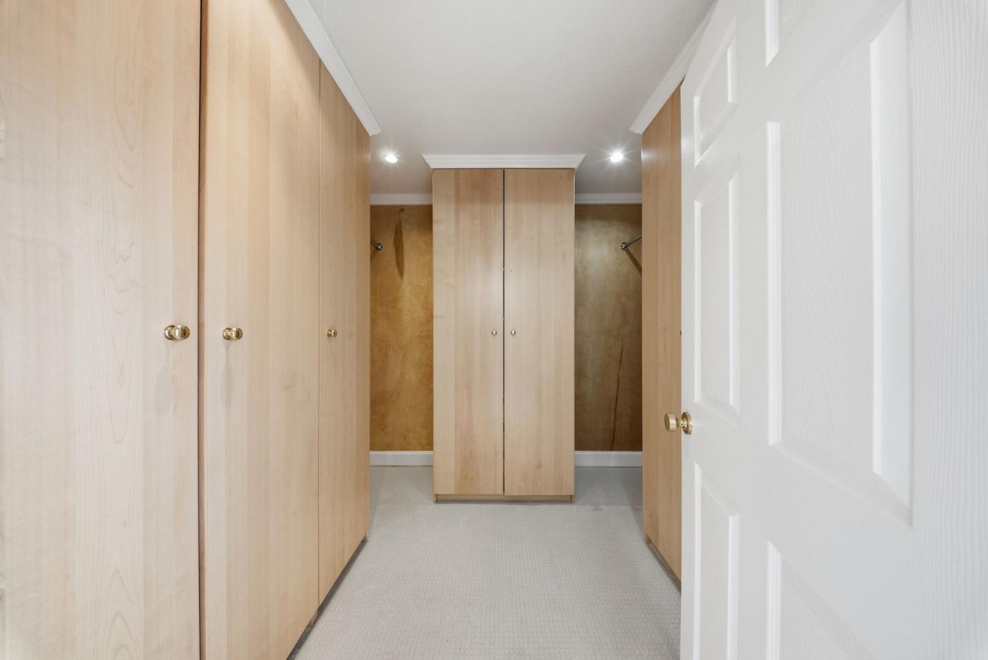 624 Highland AVE