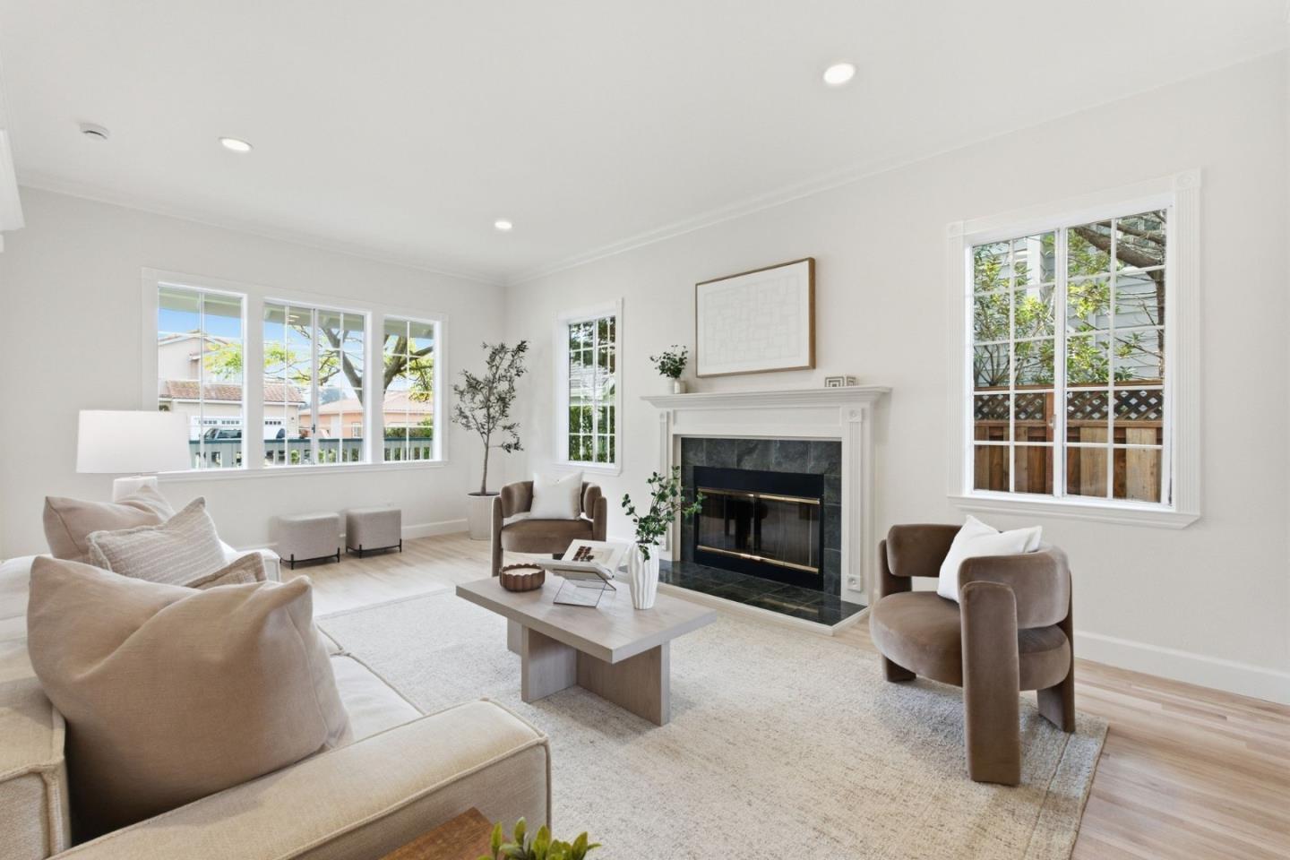 624 Highland AVE