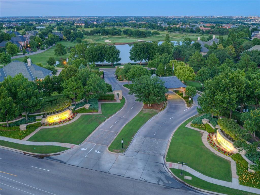 5816 Promenade Square