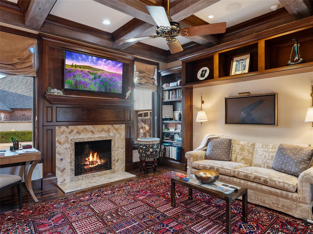 2422 Grand Circle
