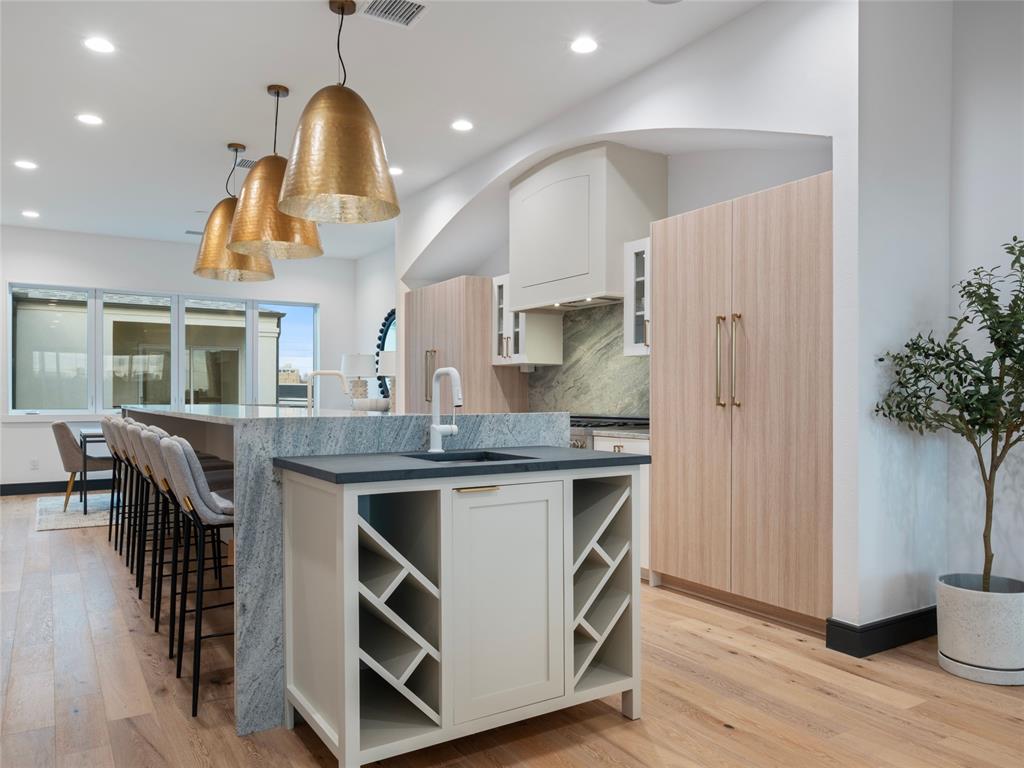 527 NW 7th Street