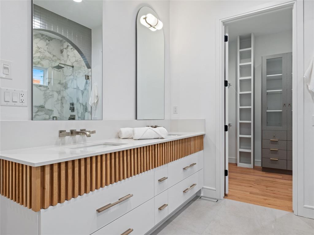 527 NW 7th Street